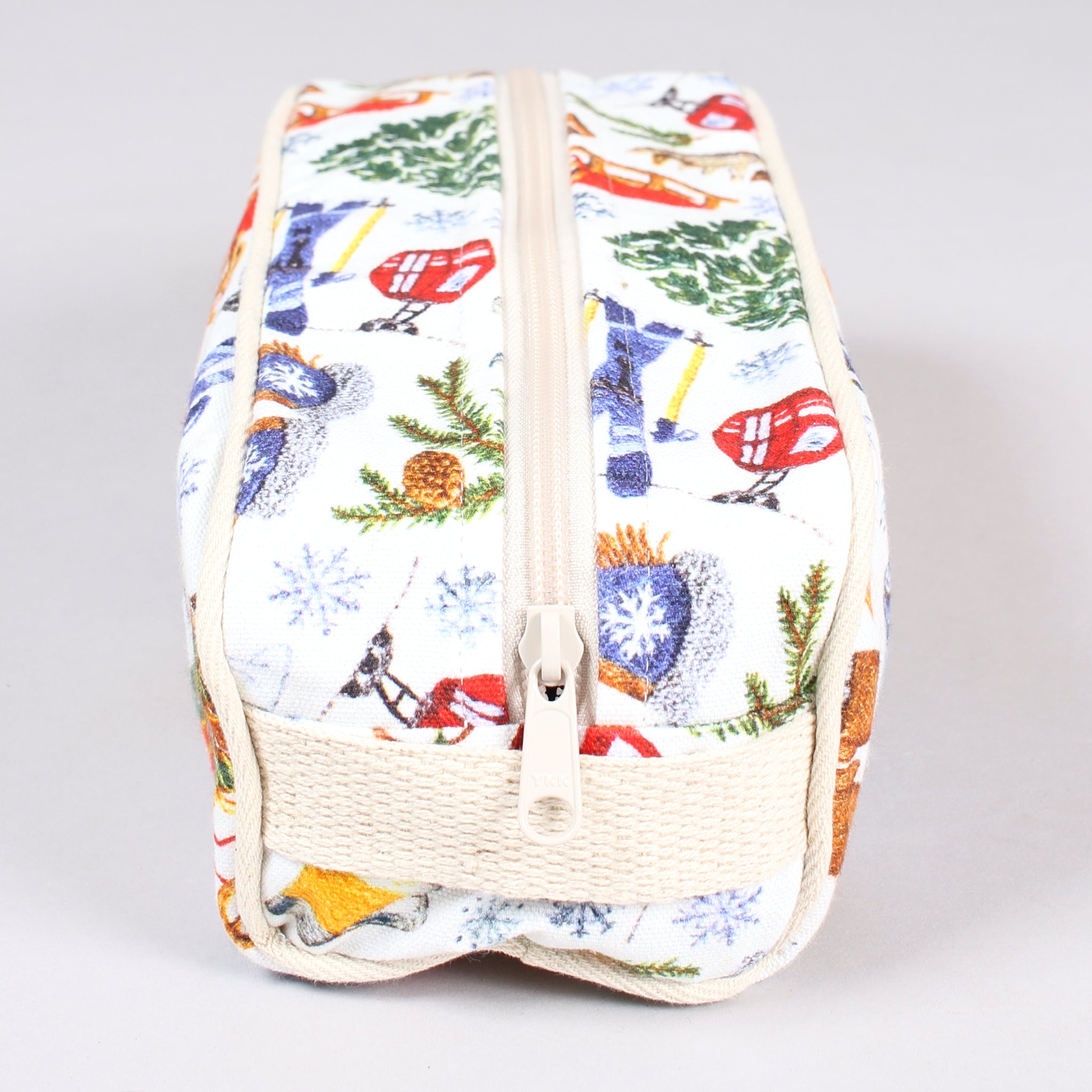 Apres Ski - toiletry bag