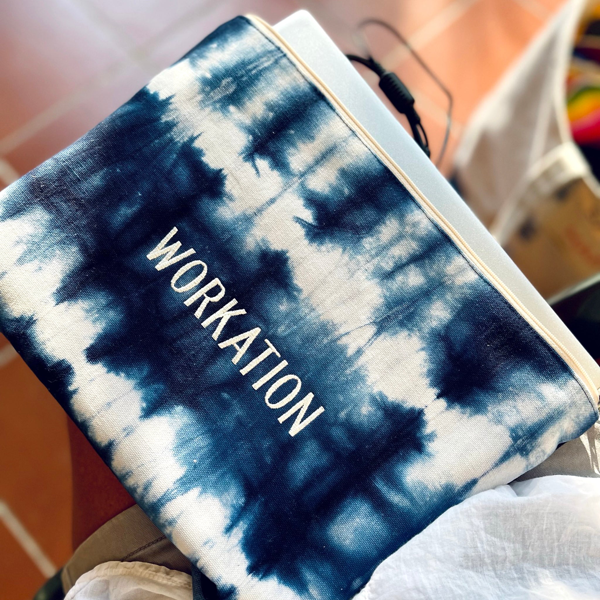 Oversize Pouch - Shibori Blue