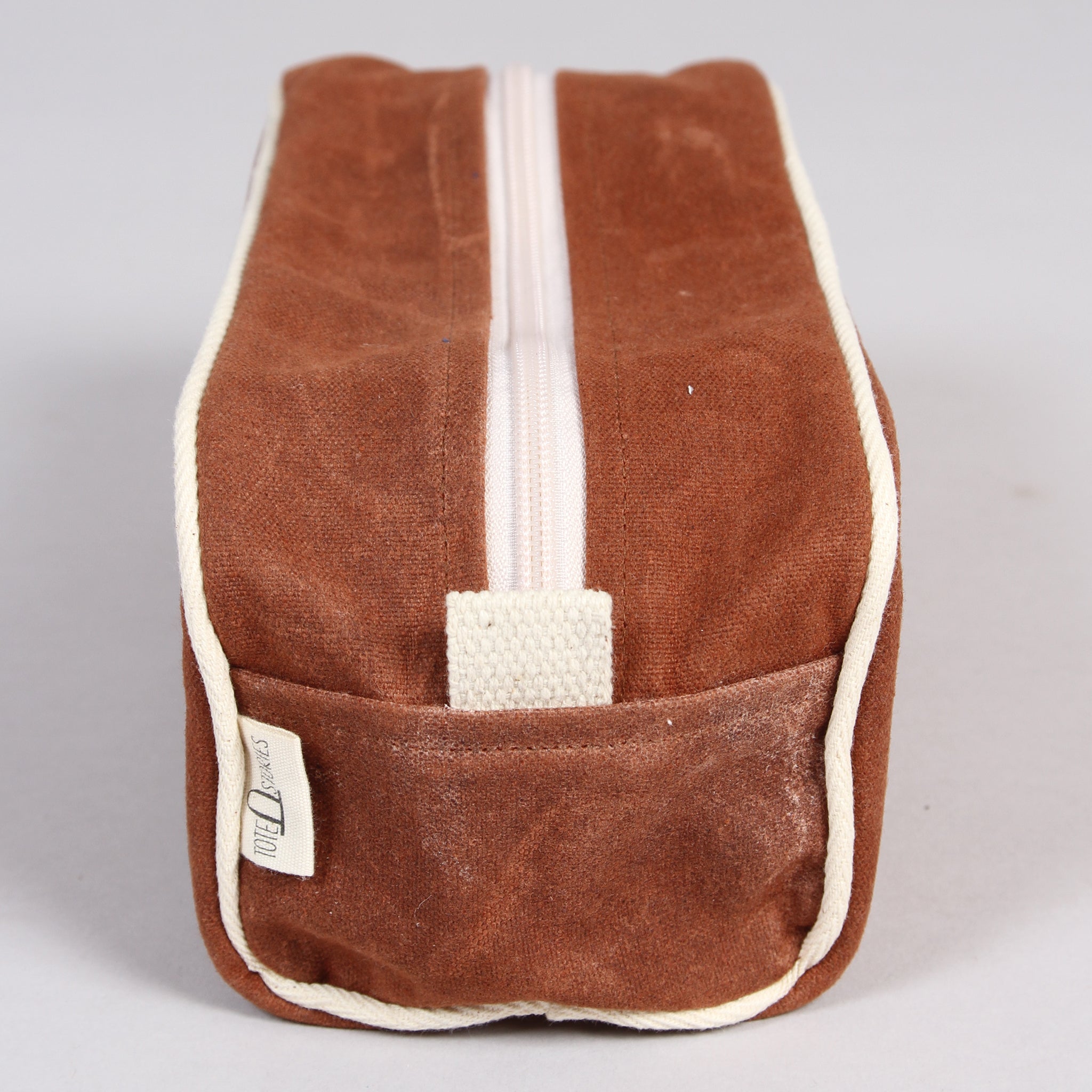 Toiletry Bag - Bahia Brown - Tag