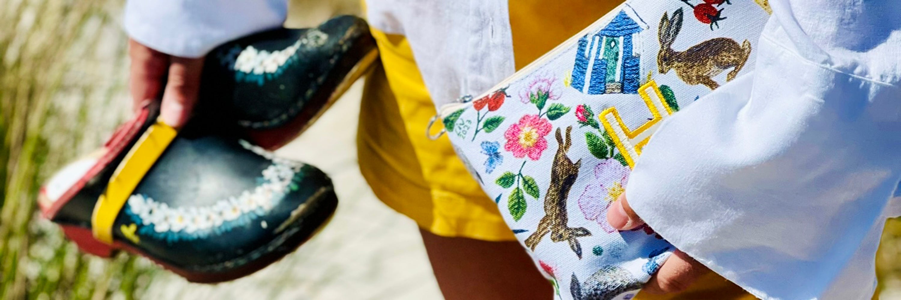 POUCH
