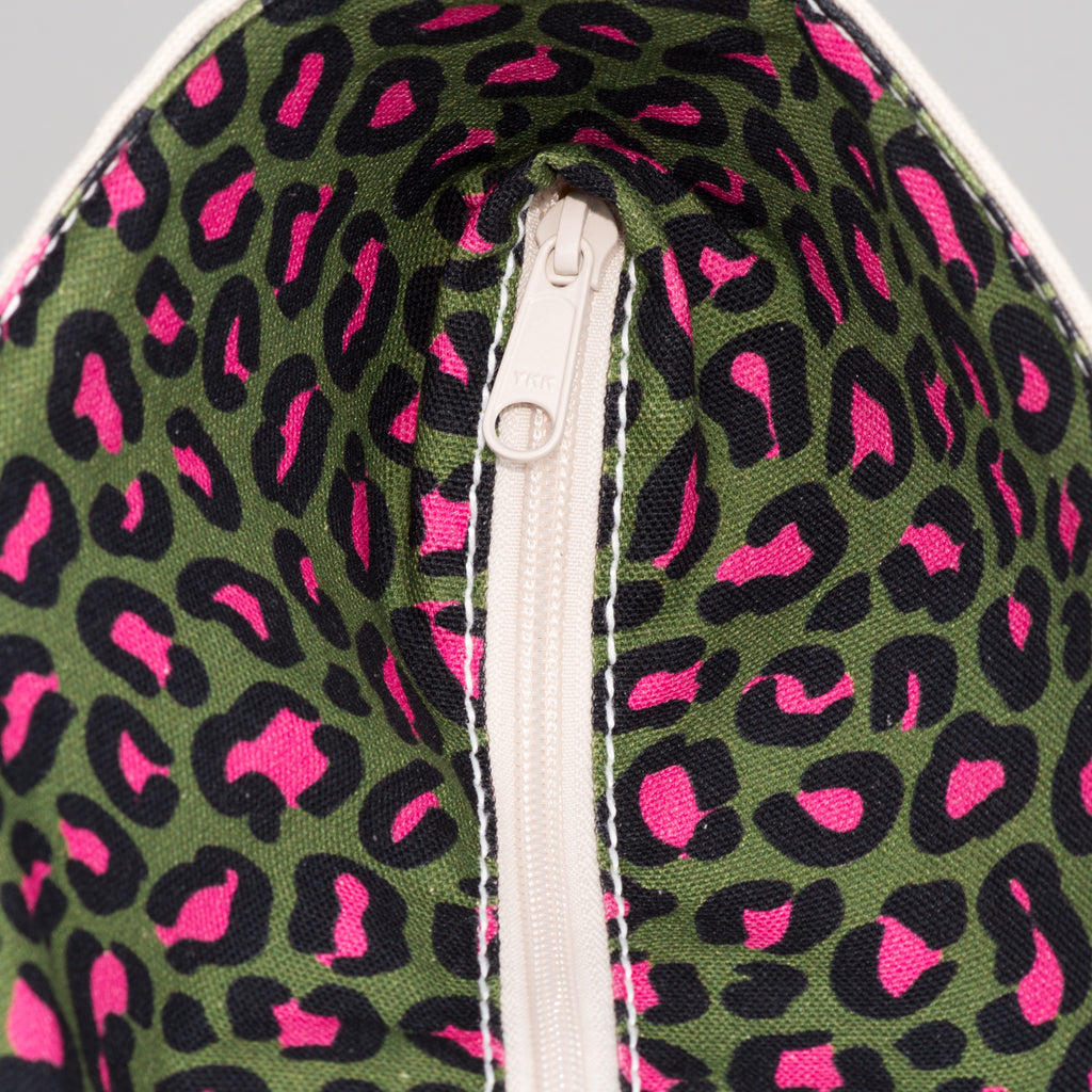 Limited Tote Bag - Leopard Hamneda Forest - Zip